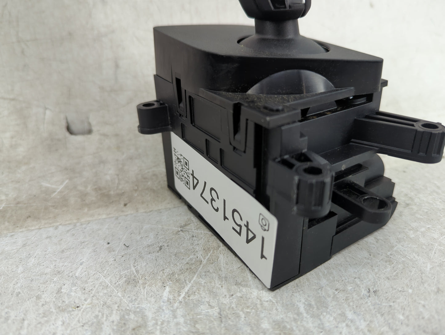 2021 Bmw 530i Floor Console Assembly Shifter - Oemusedautoparts1.com