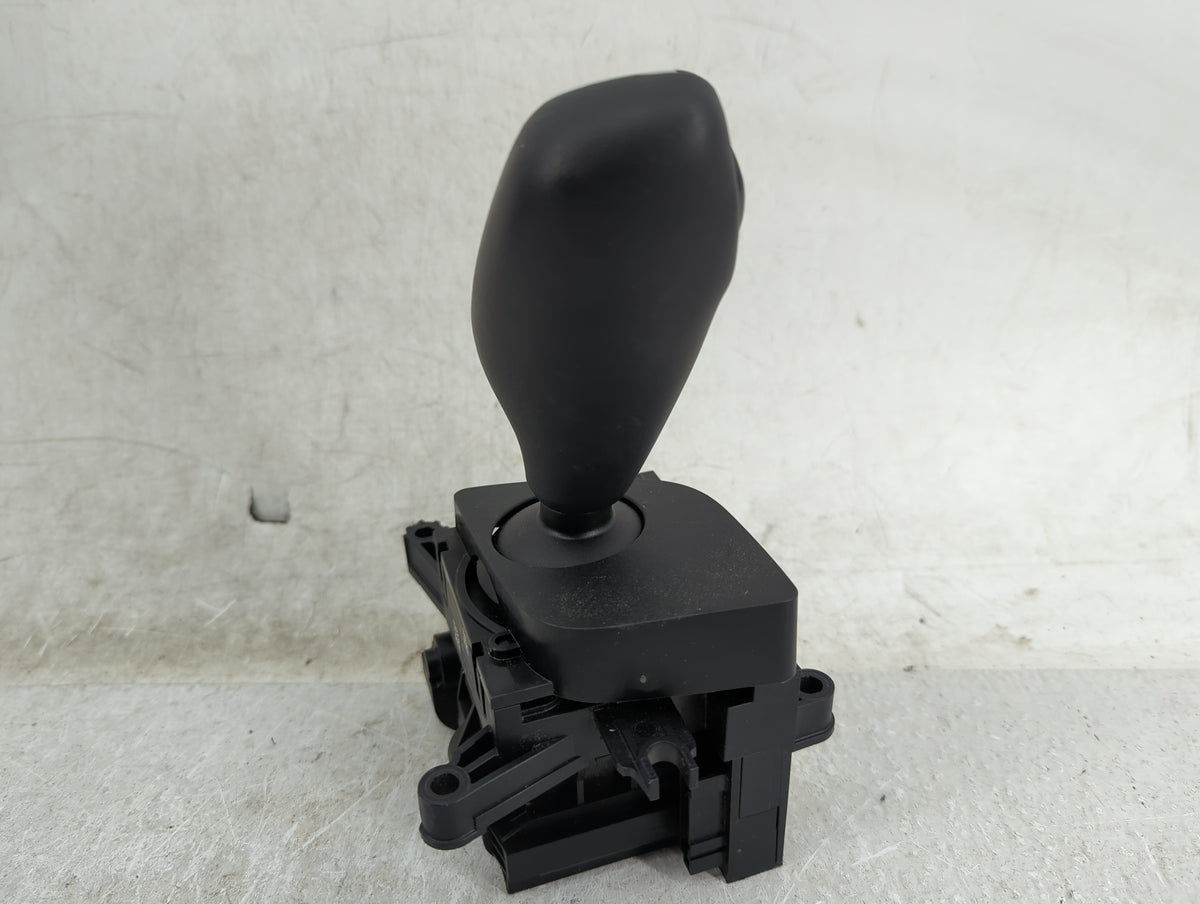2021 Bmw 530i Floor Console Assembly Shifter 1451374 - Oemusedautoparts1.com