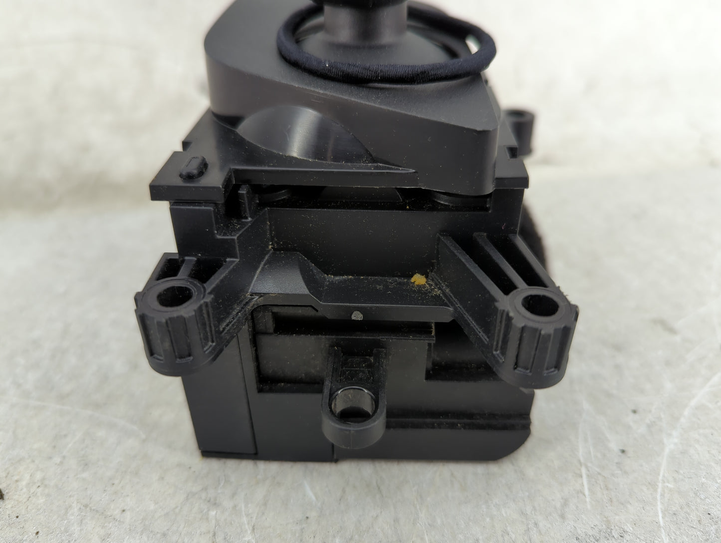 2021 Bmw 530i Floor Console Assembly Shifter - Oemusedautoparts1.com