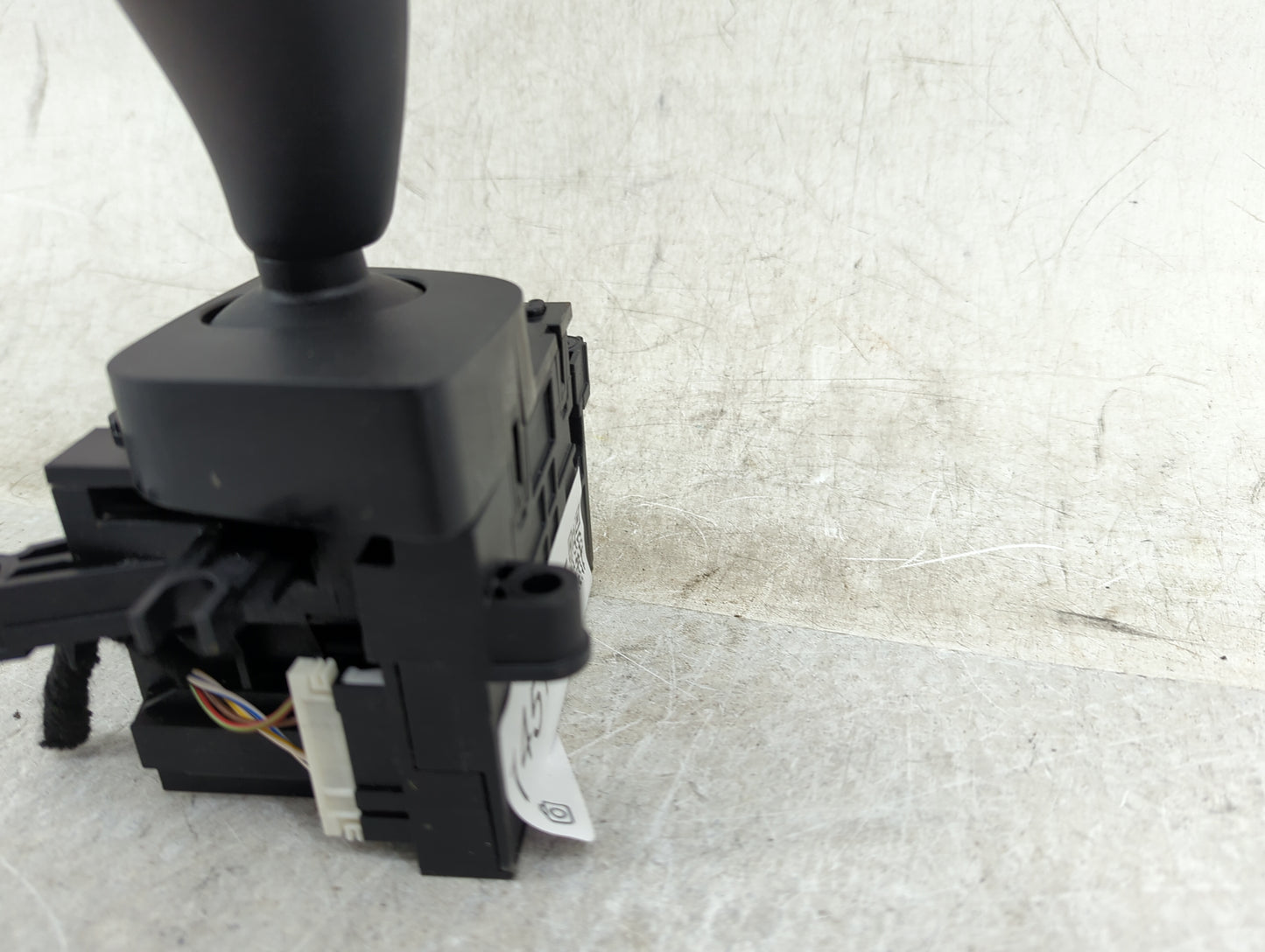 2021 Bmw 530i Floor Console Assembly Shifter 1451435 - Oemusedautoparts1.com