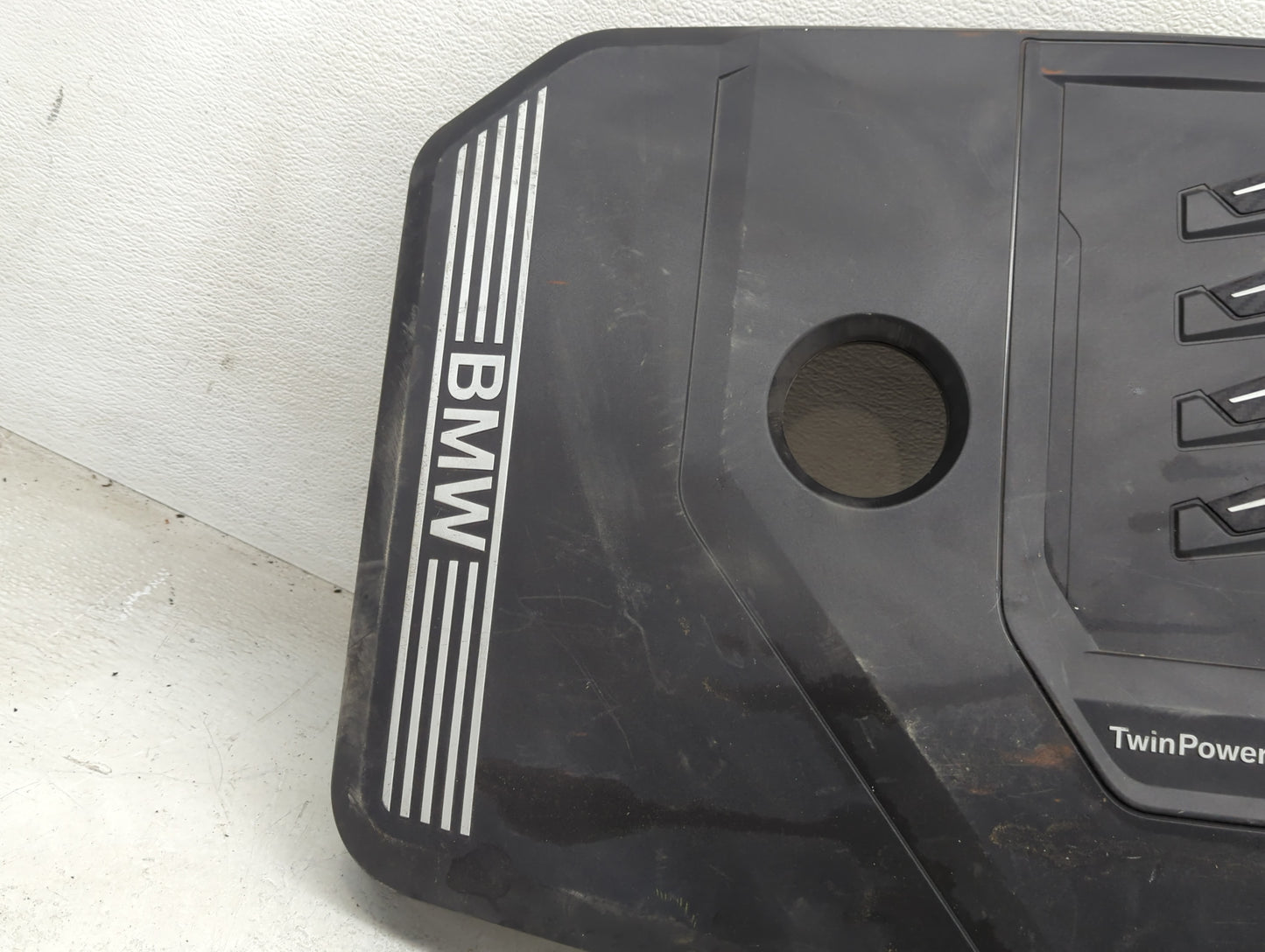 2021 Bmw 530i Engine Cover - Oemusedautoparts1.com