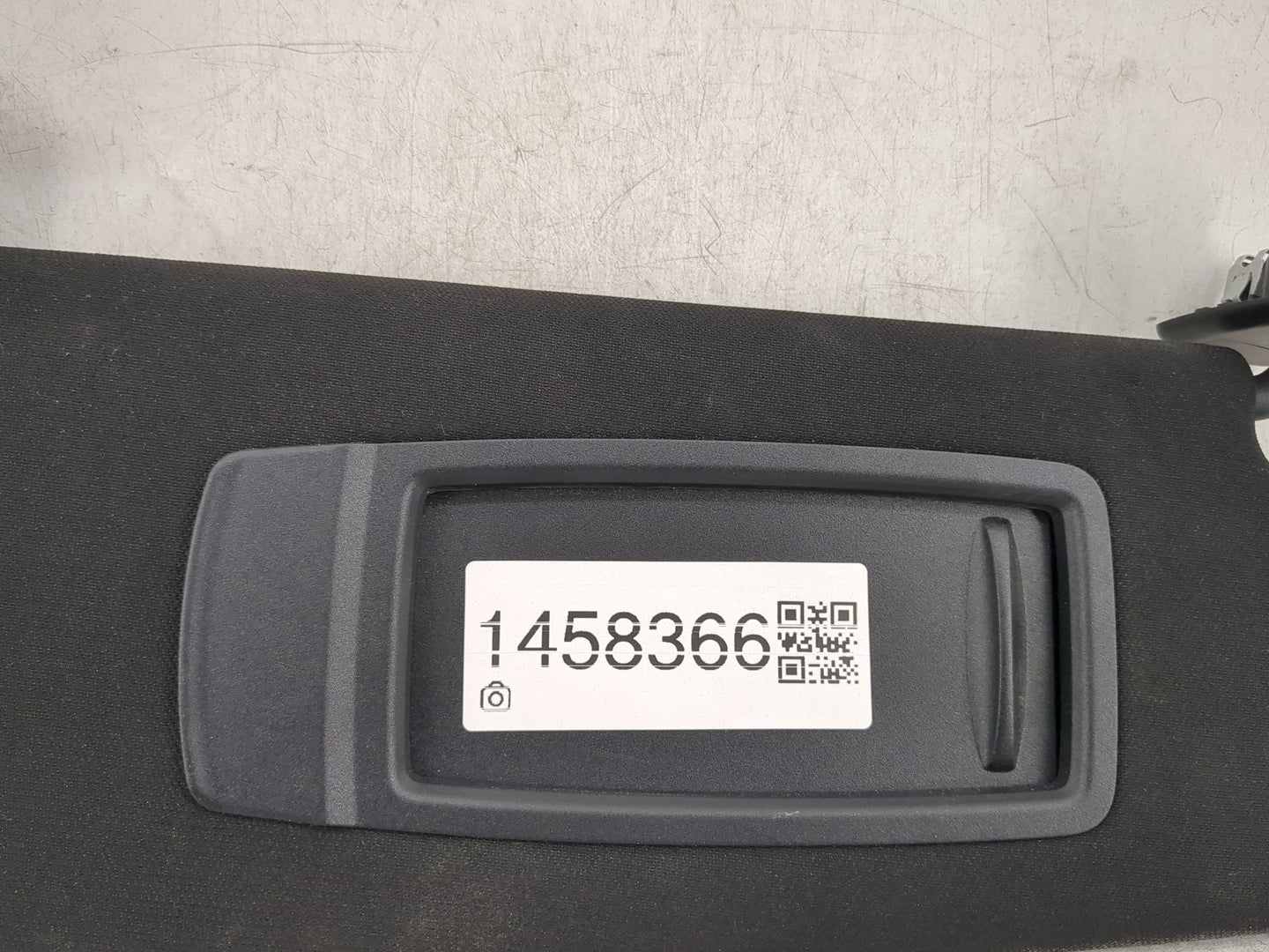 2021 Bmw 530i Sun Visor Shade Replacement Passenger Right Mirror Fits OEM Used Auto Parts - Oemusedautoparts1.com