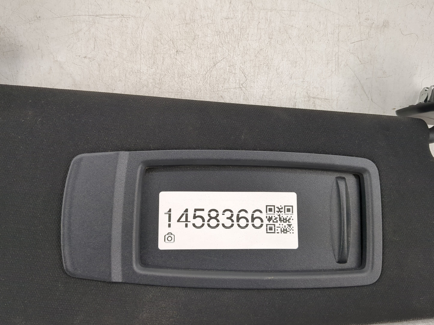 2021 Bmw 530i Sun Visor Shade Replacement Passenger Right Mirror Fits OEM Used Auto Parts - Oemusedautoparts1.com