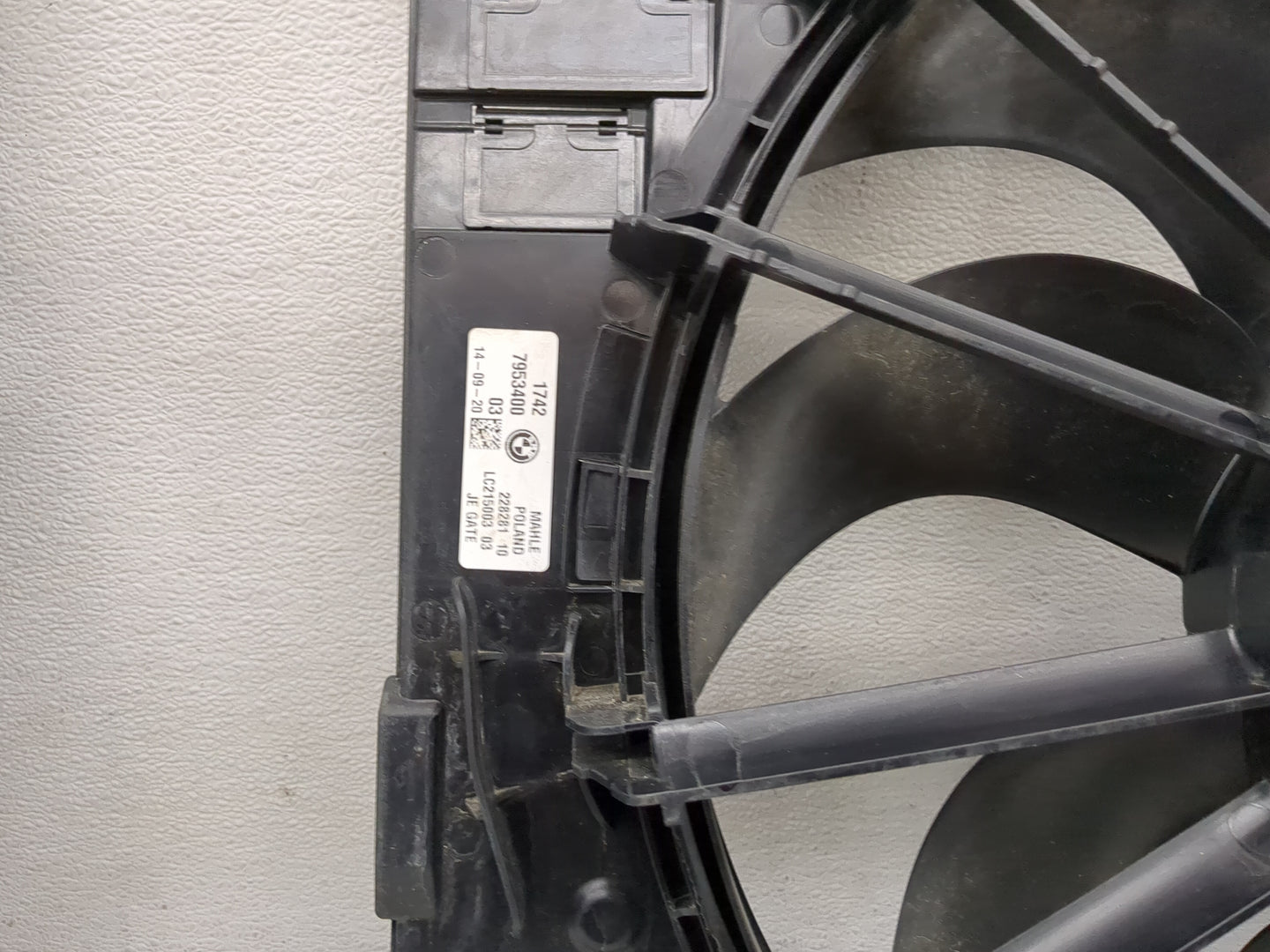 2021 Bmw 530i Electric Radiator Cooling Fan Motor Assembly - Oemusedautoparts1.com