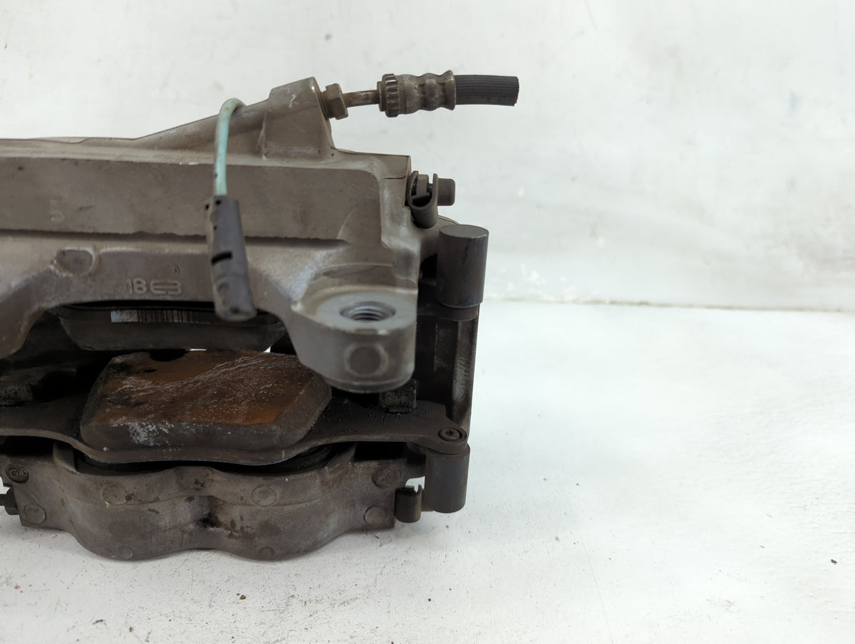 2021 Bmw 530i Front Driver Left Brake Caliper - Oemusedautoparts1.com