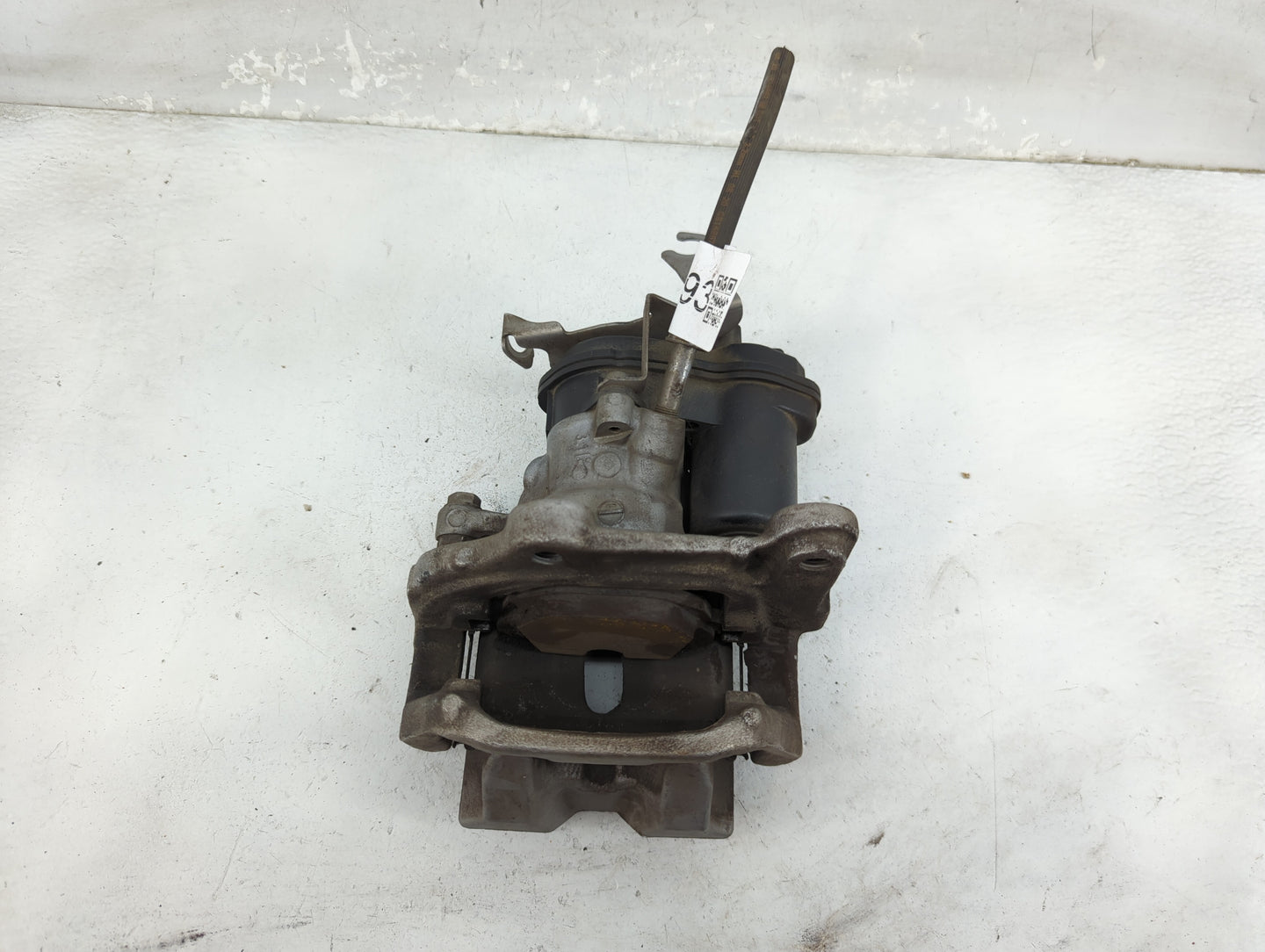 2021 Bmw 530i Rear Driver Left Brake Caliper - Oemusedautoparts1.com