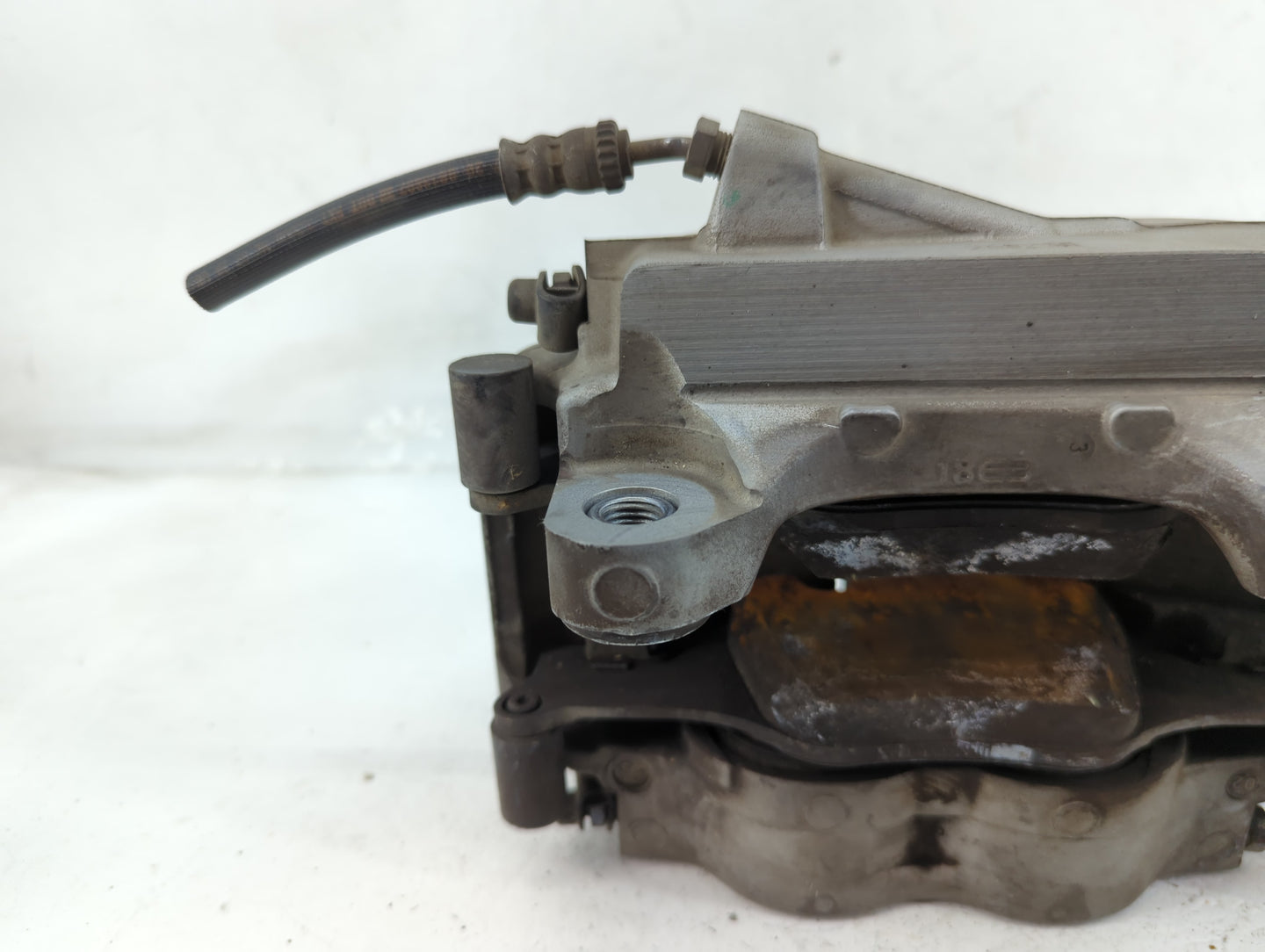 2021 Bmw 530i Front Passenger Right Brake Caliper - Oemusedautoparts1.com