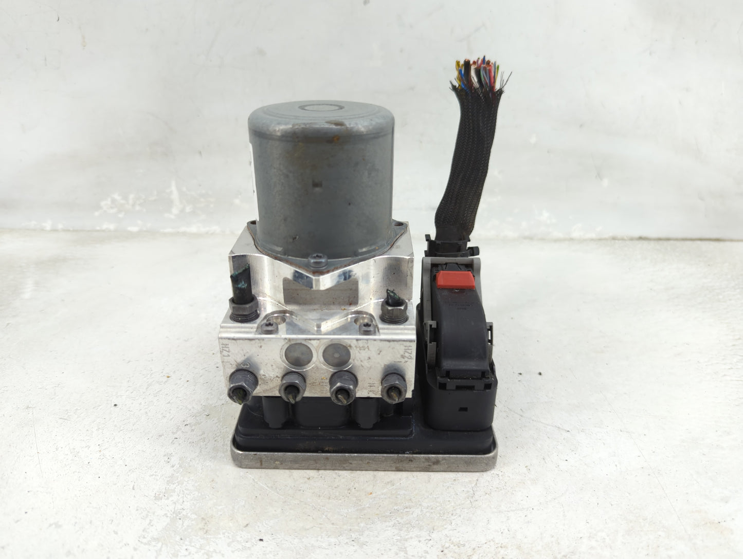 2021 Bmw 540 ABS Pump Control Module Replacement P/N:5A3B4C901 5A3B4D001, 54088865A, A014A511, A014C093, EBC460 Fits OEM Use