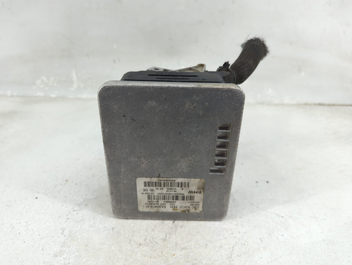 2021 Bmw 540 ABS Pump Control Module Replacement P/N:5A3B4C901 5A3B4D001, 54088865A, A014A511, A014C093, EBC460 Fits OEM Use
