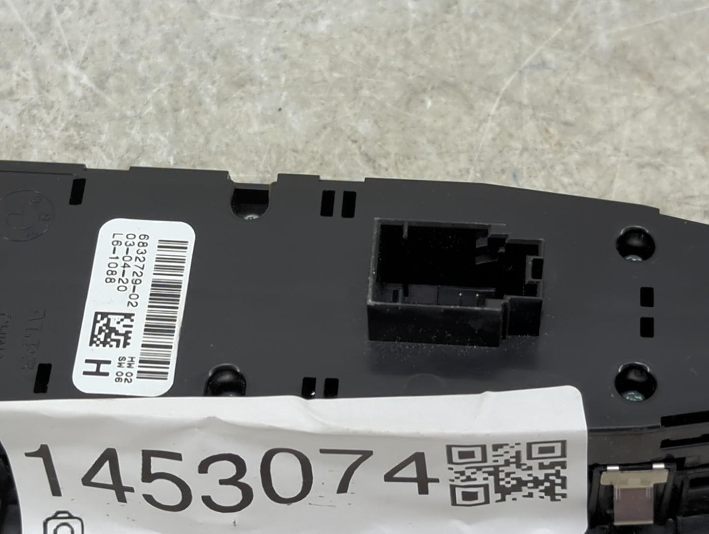 2021 Bmw 540i Master Power Window Switch Replacement Driver Side Left P/N:6832729-02 Fits OEM Used Auto Parts - Oemusedautop