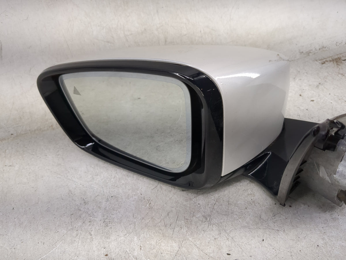 2021 Bmw 540i Driver Side View Mirror - Left Door Mirror OEM Used - Oemusedautoparts1.com