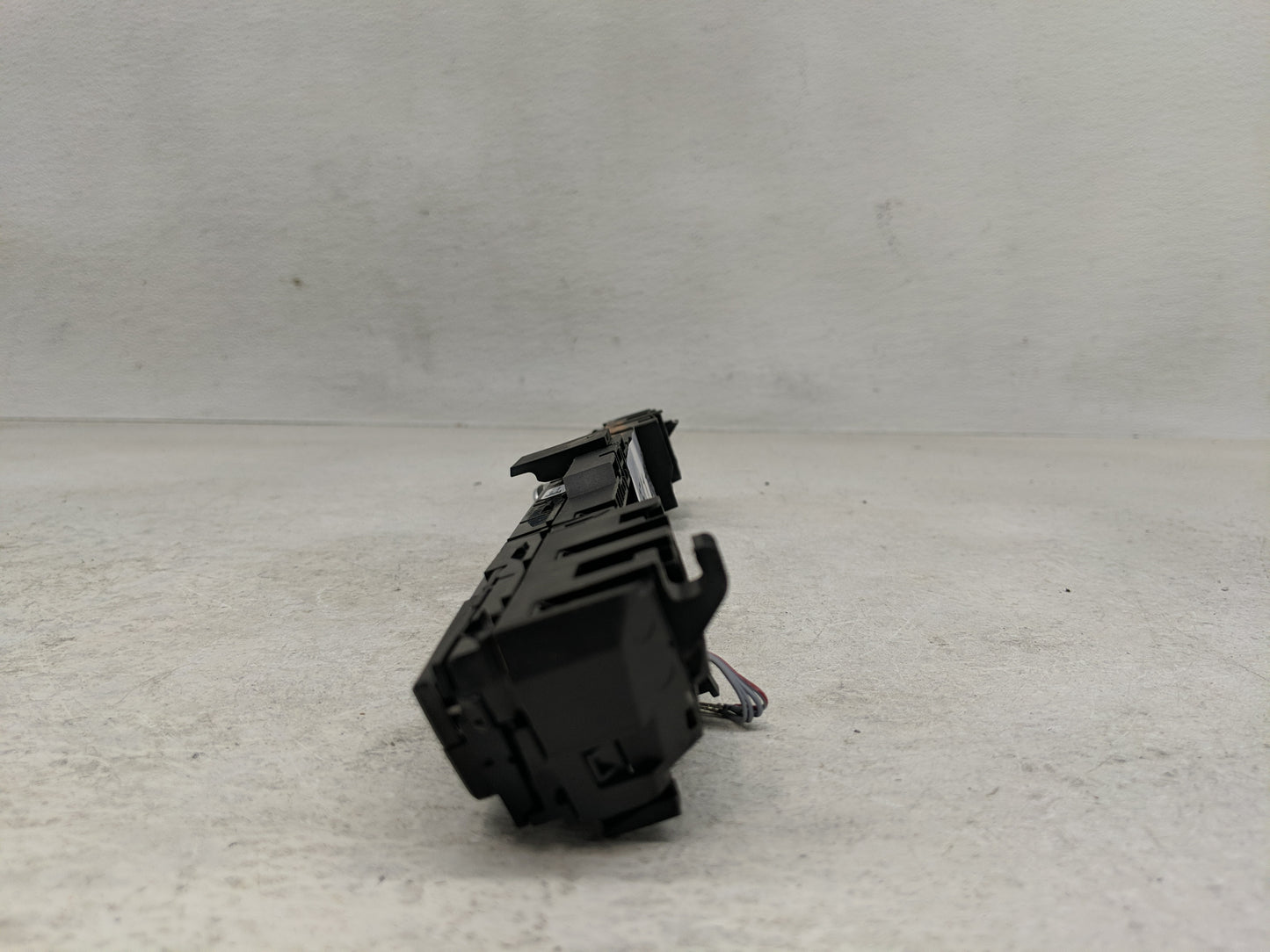 2021 Bmw 550i Radio AM FM Cd Player Receiver Replacement Fits OEM Used Auto Parts - Oemusedautoparts1.com