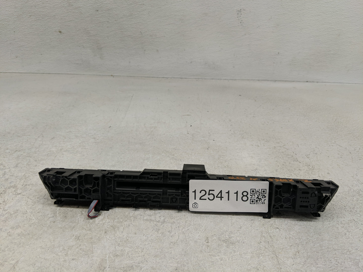 2021 Bmw 550i Radio AM FM Cd Player Receiver Replacement Fits OEM Used Auto Parts - Oemusedautoparts1.com