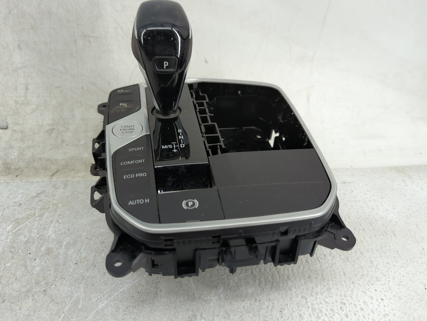 2021 Bmw M340i Floor Console Assembly Shifter - Oemusedautoparts1.com