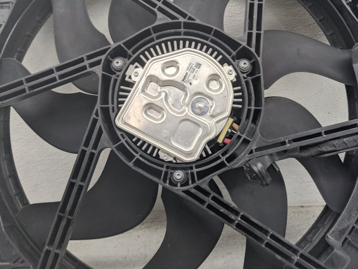 2021 Bmw M340i Electric Radiator Cooling Fan Motor Assembly 1460886 - Oemusedautoparts1.com