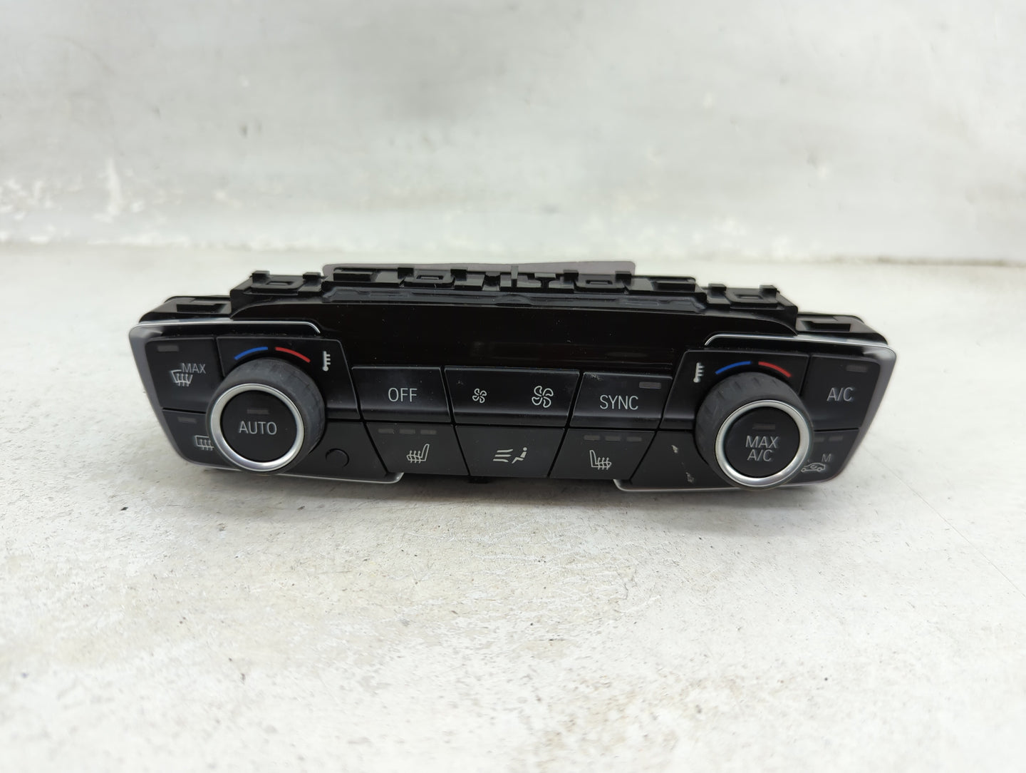 2019-2022 Bmw X1 Climate Control Module Temperature AC/Heater Replacement P/N:9471104-02 Fits Fits 2019 2020 2021 2022 OEM U