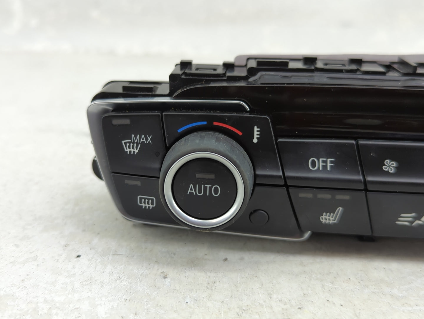 2019-2022 Bmw X1 Climate Control Module Temperature AC/Heater Replacement P/N:9471104-02 Fits Fits 2019 2020 2021 2022 OEM U