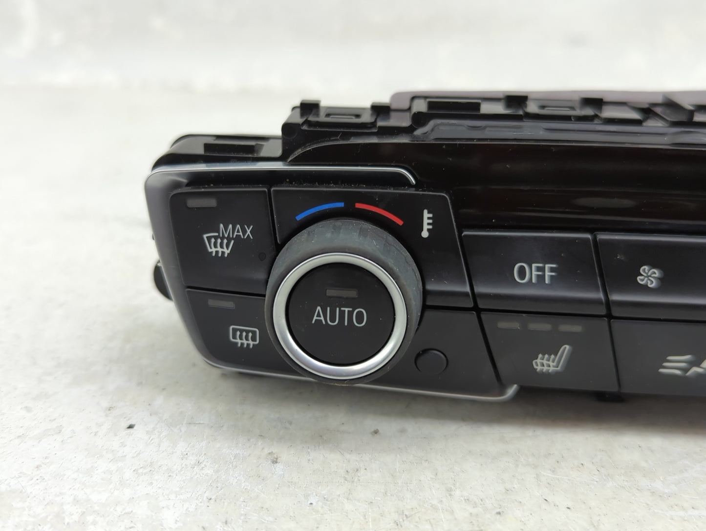 2019-2022 Bmw X1 Climate Control Module Temperature AC/Heater Replacement P/N:9471104-02 Fits Fits 2019 2020 2021 2022 OEM U