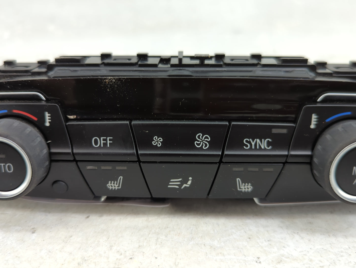 2019-2022 Bmw X1 Climate Control Module Temperature AC/Heater Replacement P/N:9471104-02 Fits Fits 2019 2020 2021 2022 OEM U