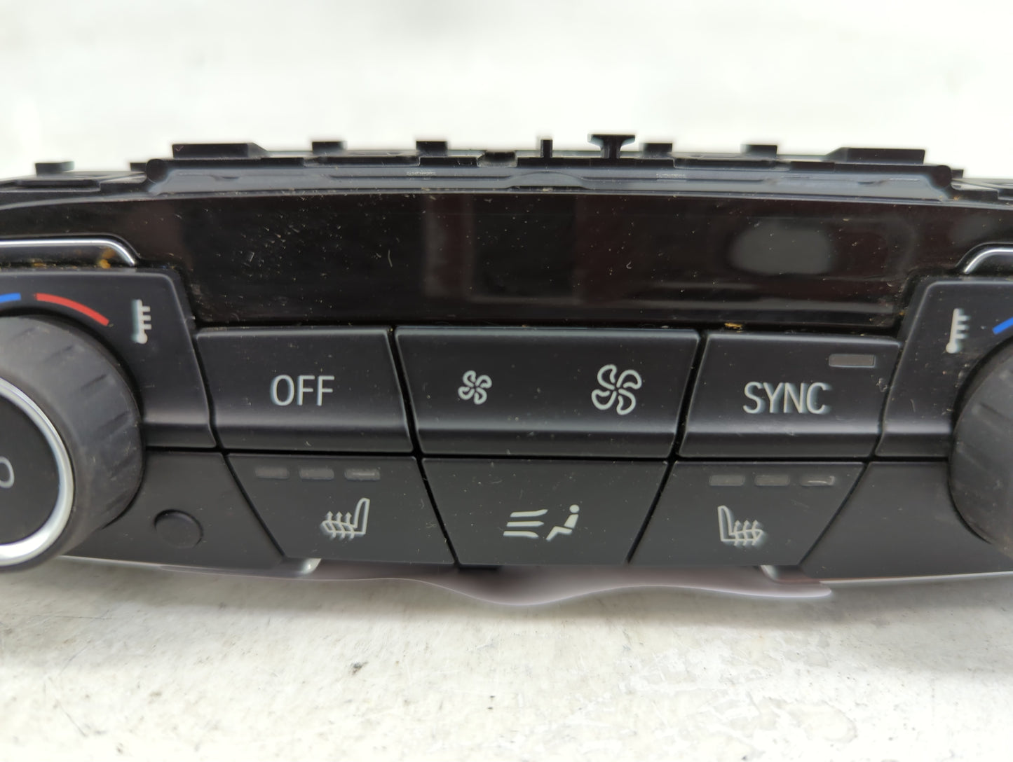 2019-2022 Bmw X1 Climate Control Module Temperature AC/Heater Replacement P/N:9471104-02 Fits Fits 2019 2020 2021 2022 OEM U
