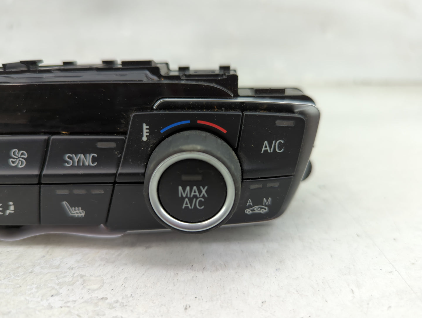 2019-2022 Bmw X1 Climate Control Module Temperature AC/Heater Replacement P/N:9471104-02 Fits Fits 2019 2020 2021 2022 OEM U