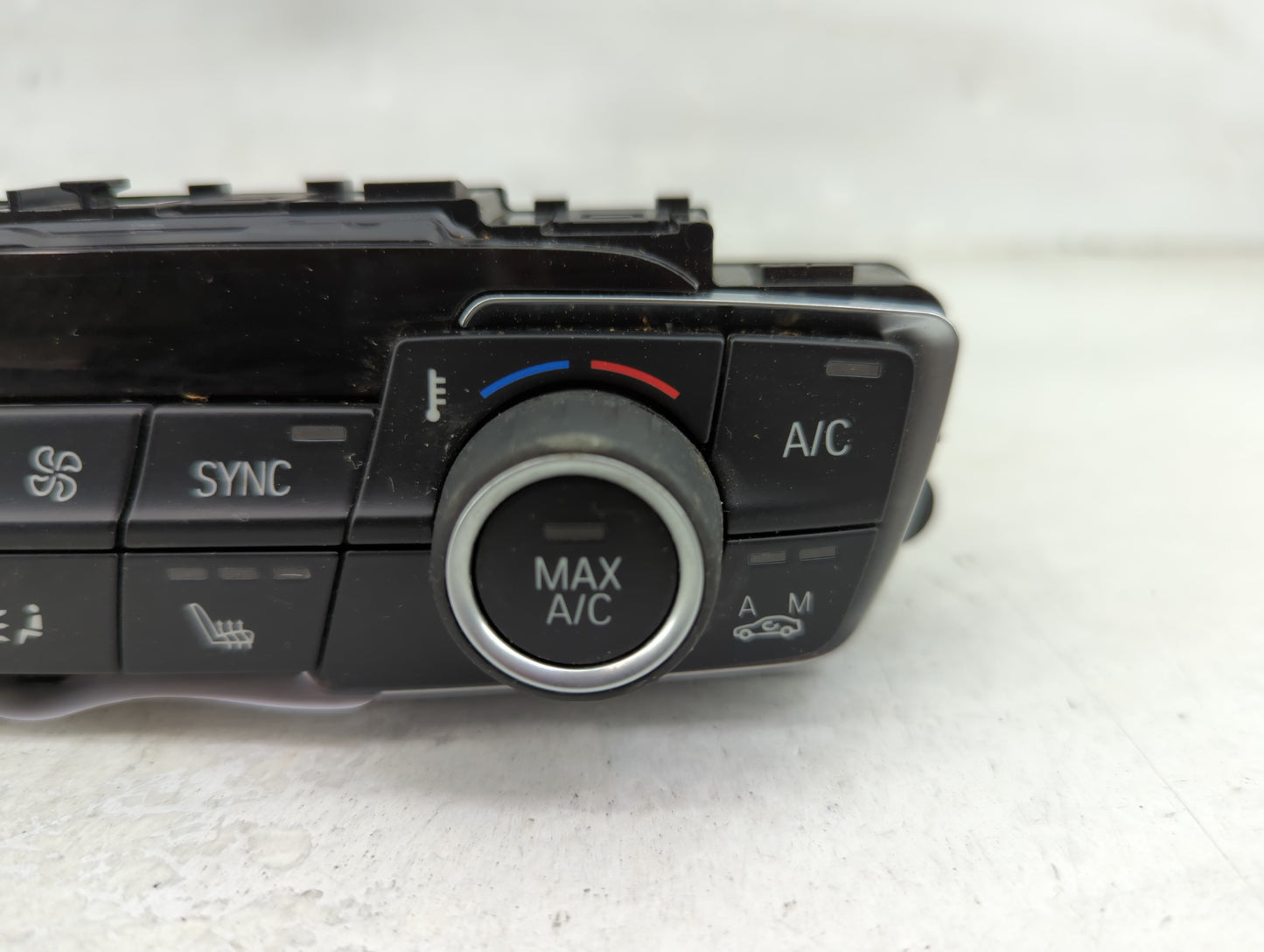 2019-2022 Bmw X1 Climate Control Module Temperature AC/Heater Replacement P/N:9471104-02 Fits Fits 2019 2020 2021 2022 OEM U
