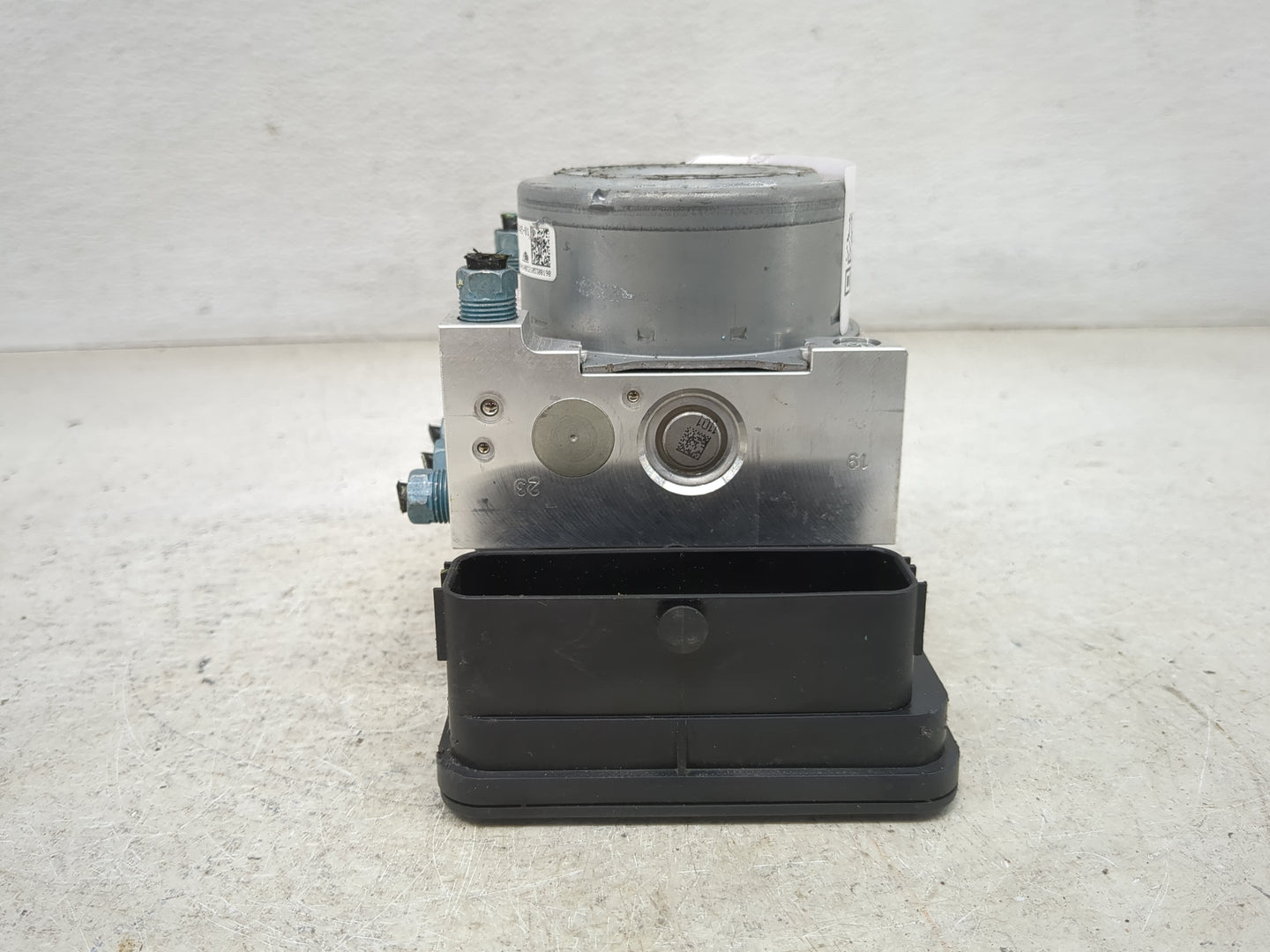 2018-2021 Bmw X1 ABS Pump Control Module Replacement P/N:3451-5A374A5-01 10.0220-2401.4 Fits Fits 2016 2017 2018 2019 2020 2