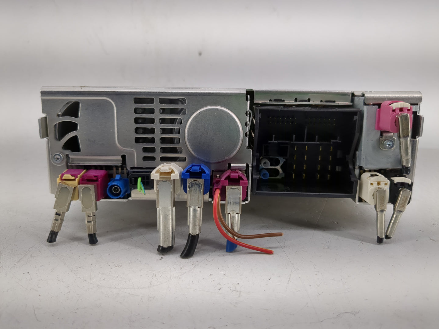 2018-2021 Bmw X3 Radio AM FM Cd Player Receiver Replacement P/N:5A24654 Fits Fits 2016 2017 2018 2019 2020 2021 OEM Used Aut