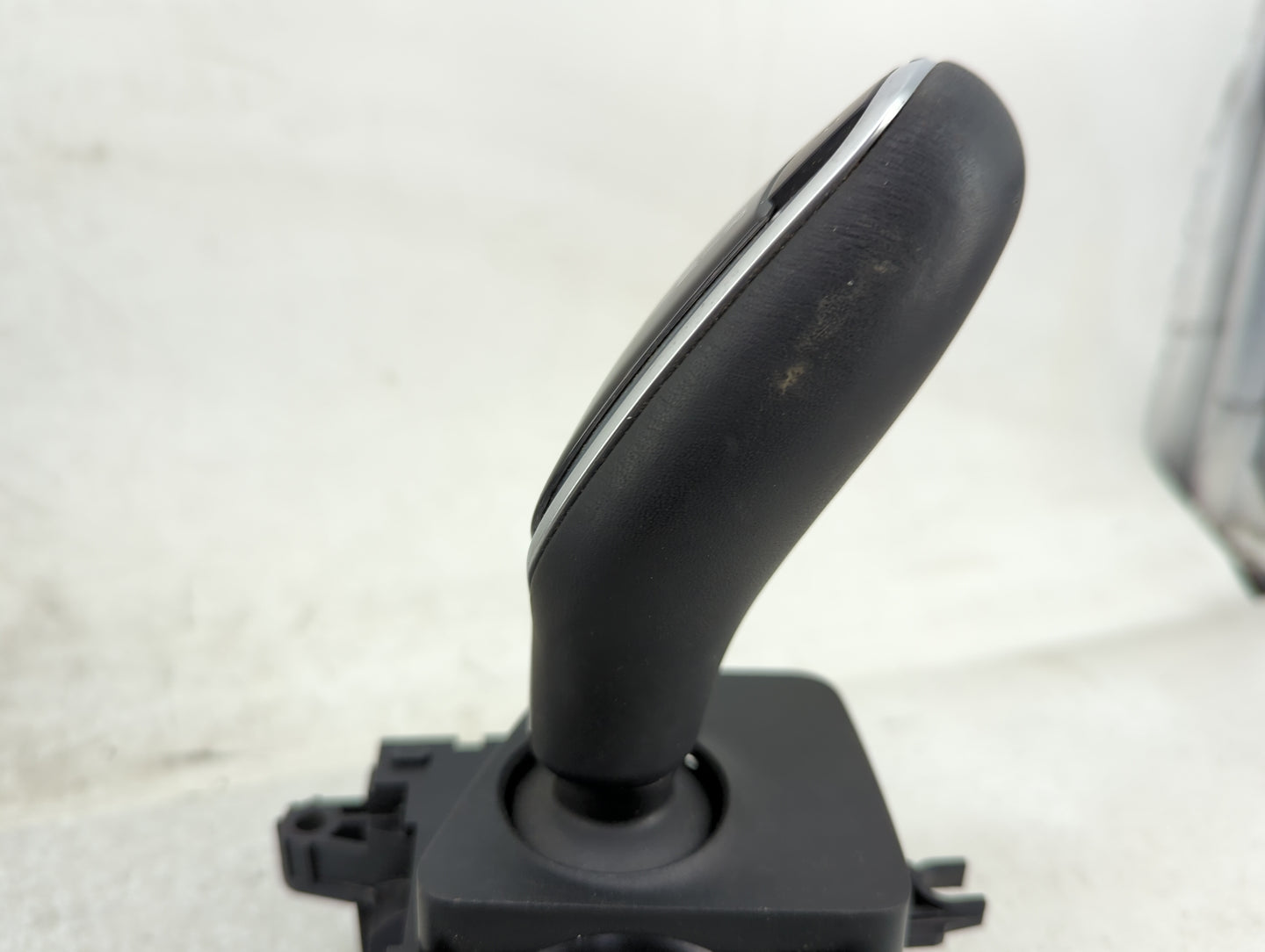 2021 Bmw X3 Floor Console Assembly Shifter - Oemusedautoparts1.com