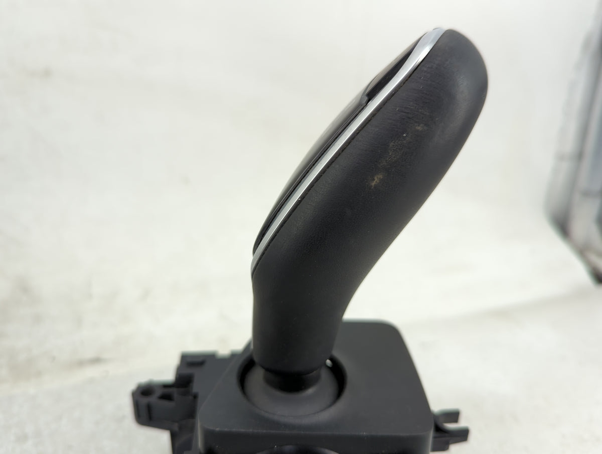 2021 Bmw X3 Floor Console Assembly Shifter 1451429 - Oemusedautoparts1.com