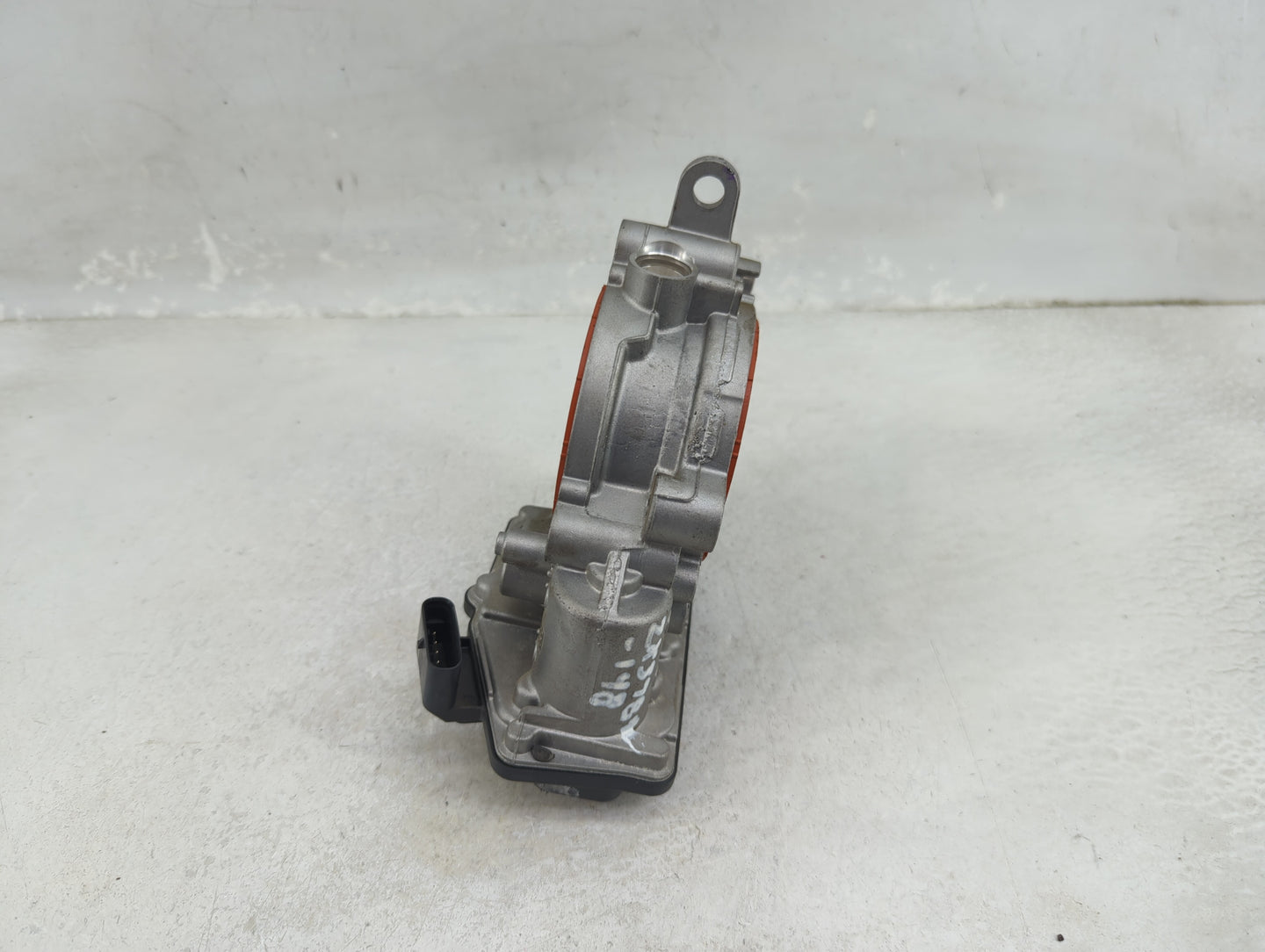 2018-2022 Bmw X3 Throttle Body P/N:8601651 A2C15021900 Fits Fits 2016 2017 2018 2019 2020 2021 2022 OEM Used Auto Parts - Oe