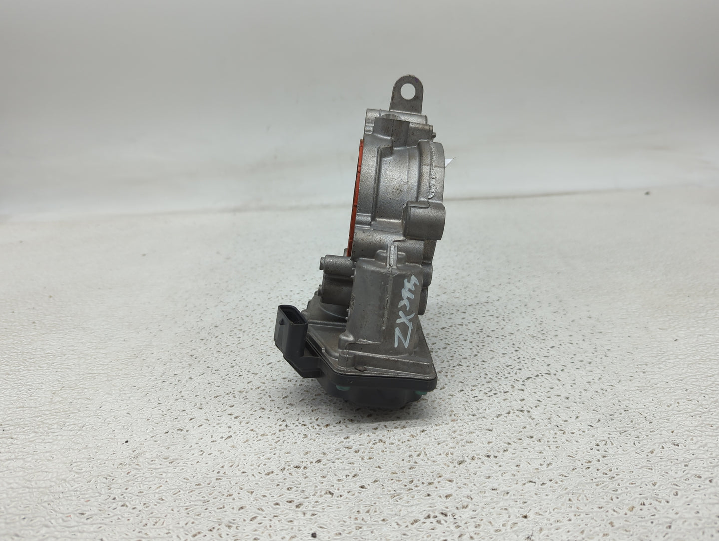 2018-2022 Bmw X3 Throttle Body P/N:8601651 A2C15021900 Fits Fits 2016 2017 2018 2019 2020 2021 2022 OEM Used Auto Parts - Oe