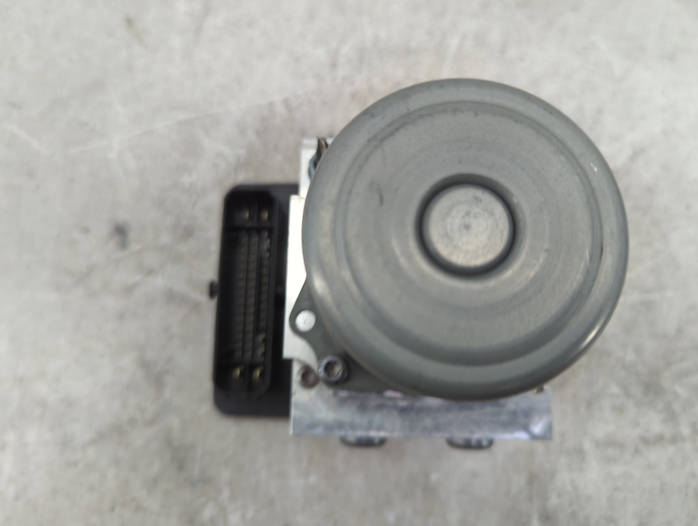 2018-2021 Bmw X3 ABS Pump Control Module Replacement P/N:5A3586601 5A35865 01, 54088860A Fits Fits 2016 2017 2018 2019 2020 