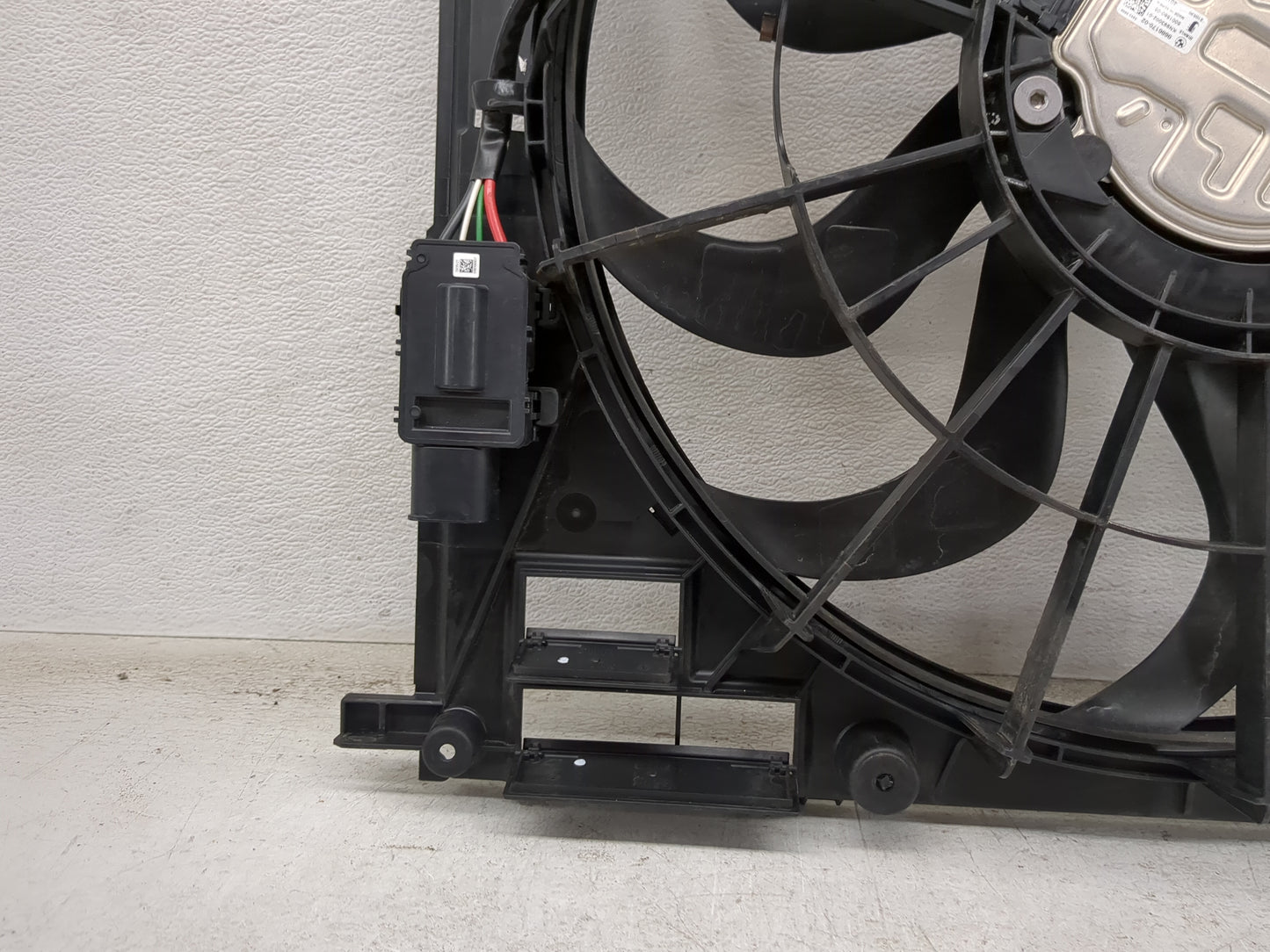 2020-2022 Bmw X3 Electric Radiator Cooling Fan Motor Assembly 1460602 - Oemusedautoparts1.com