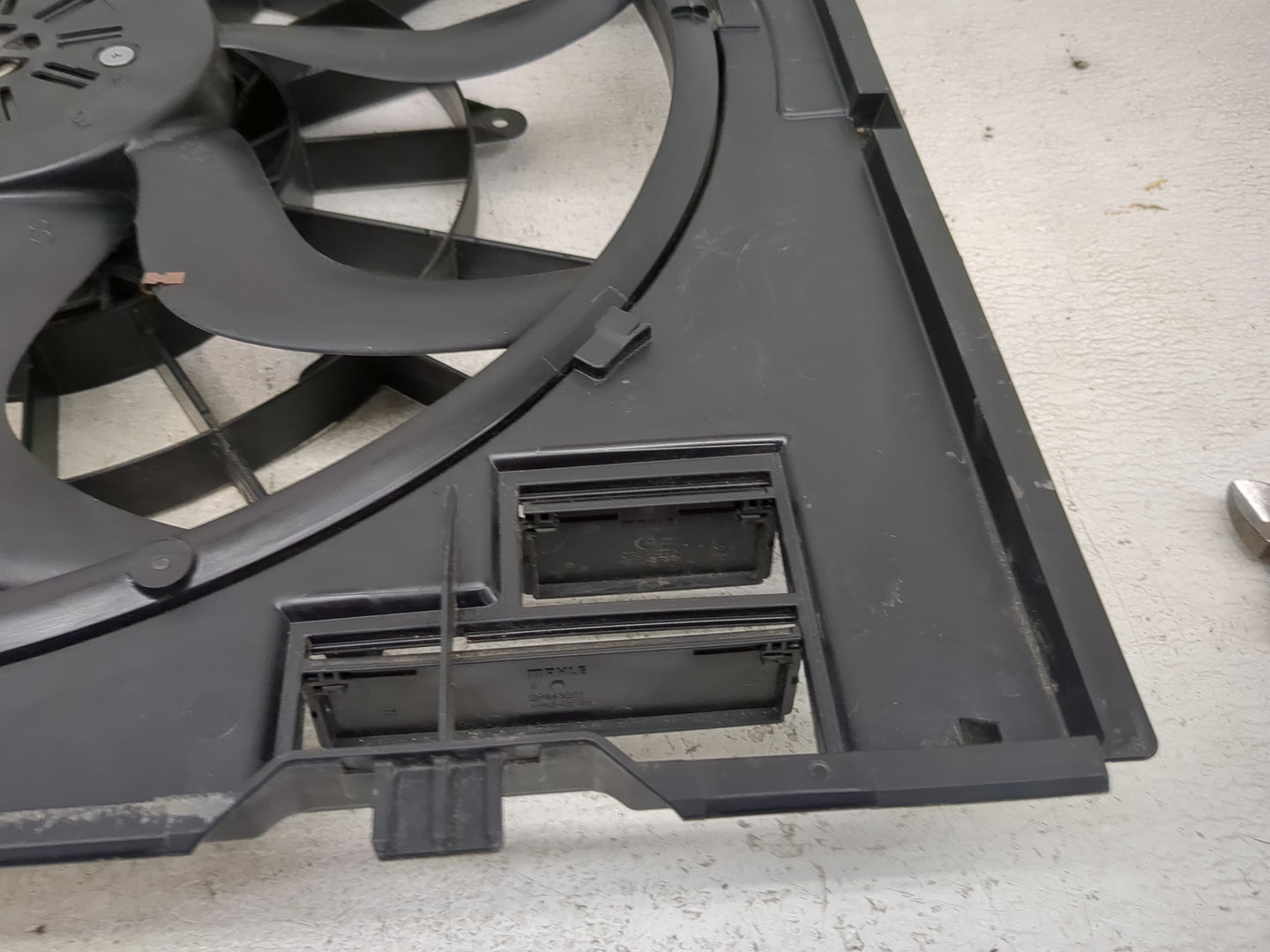 2020-2022 Bmw X3 Electric Radiator Cooling Fan Motor Assembly 1460603 - Oemusedautoparts1.com