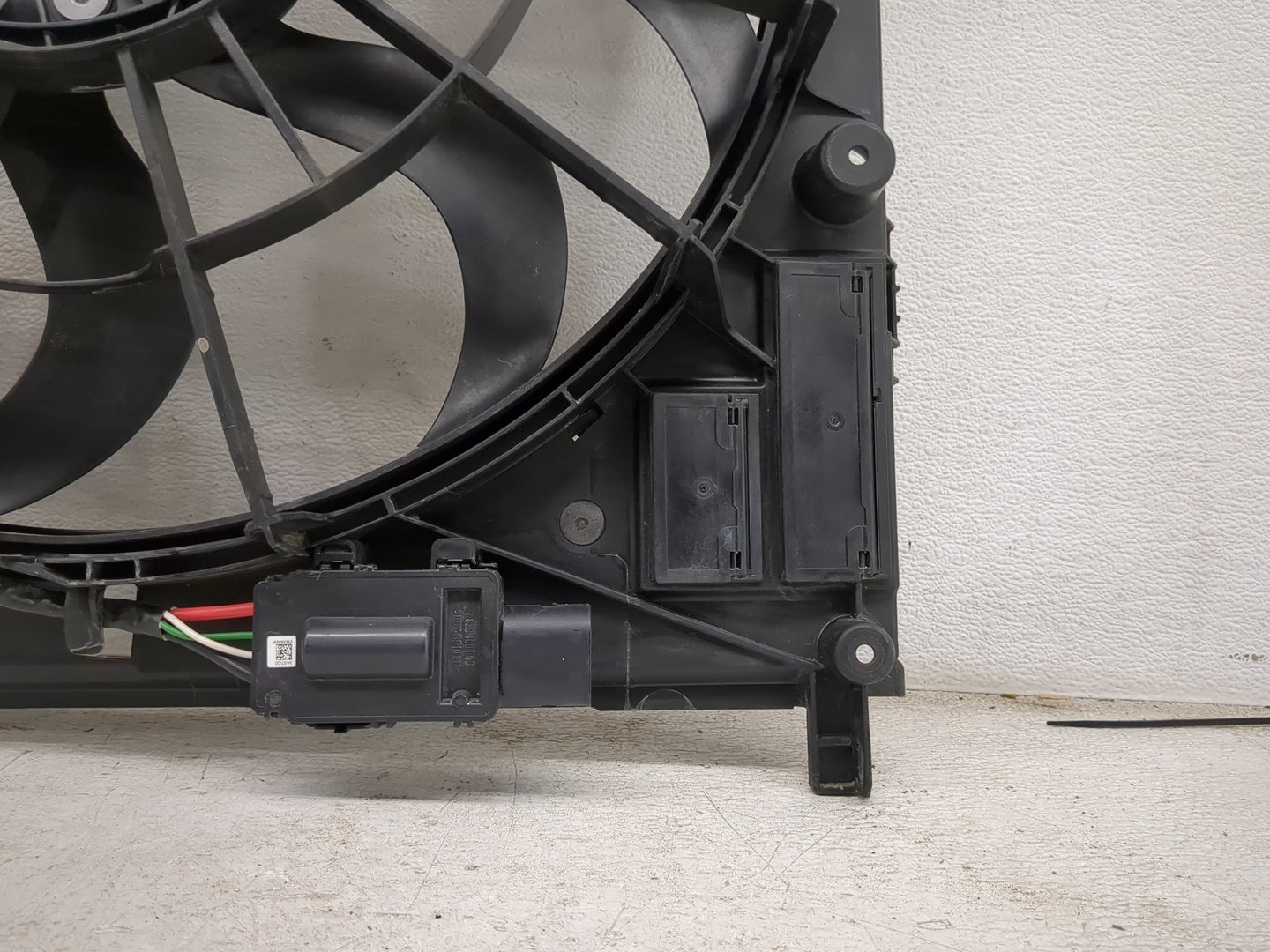 2021 Bmw X3 Electric Radiator Cooling Fan Motor Assembly - Oemusedautoparts1.com