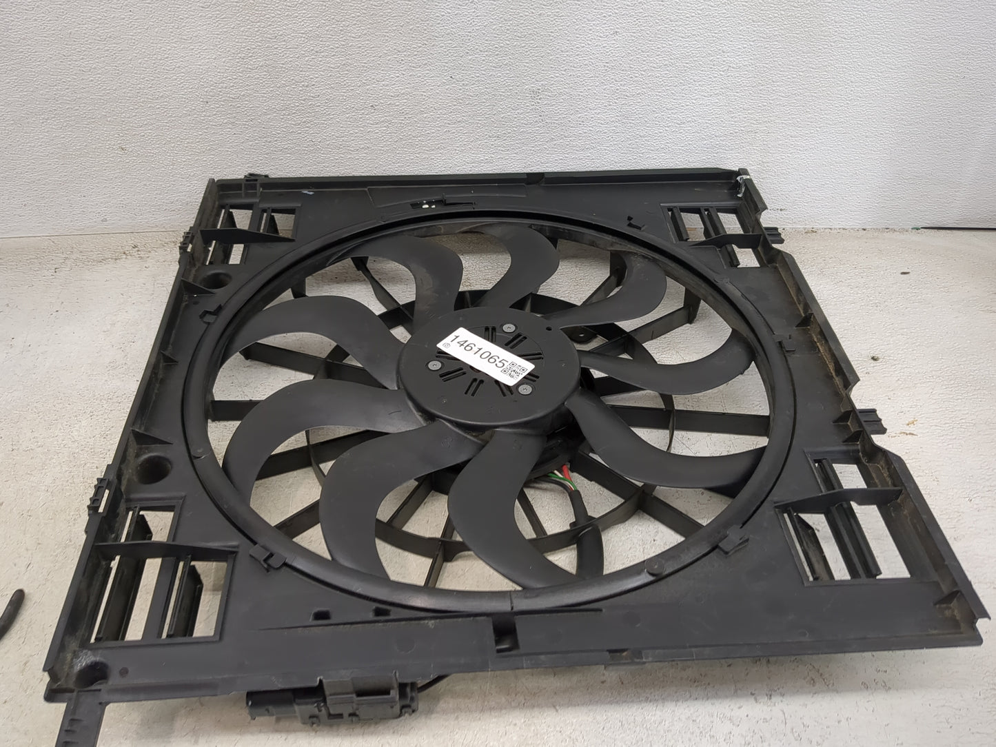 2020-2022 Bmw X3 Electric Radiator Cooling Fan Motor Assembly 1461065 - Oemusedautoparts1.com