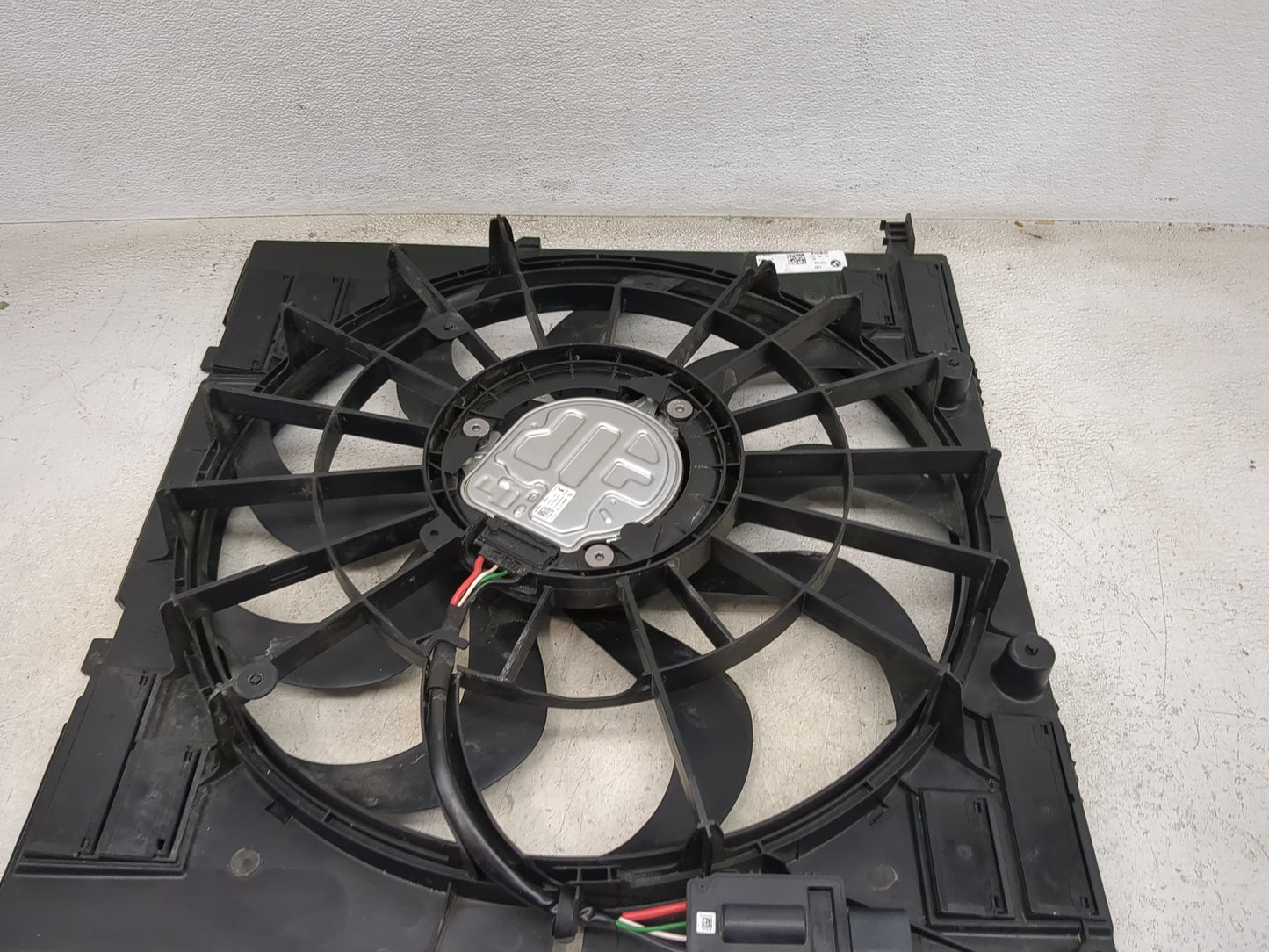 2020-2022 Bmw X3 Electric Radiator Cooling Fan Motor Assembly 1461081 - Oemusedautoparts1.com