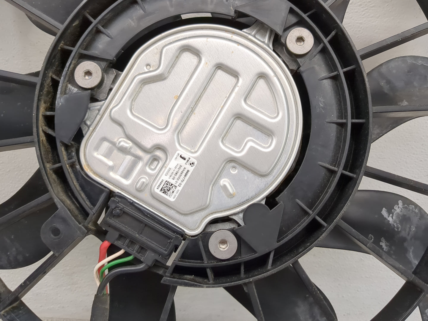2020-2022 Bmw X3 Electric Radiator Cooling Fan Motor Assembly 1461163 - Oemusedautoparts1.com
