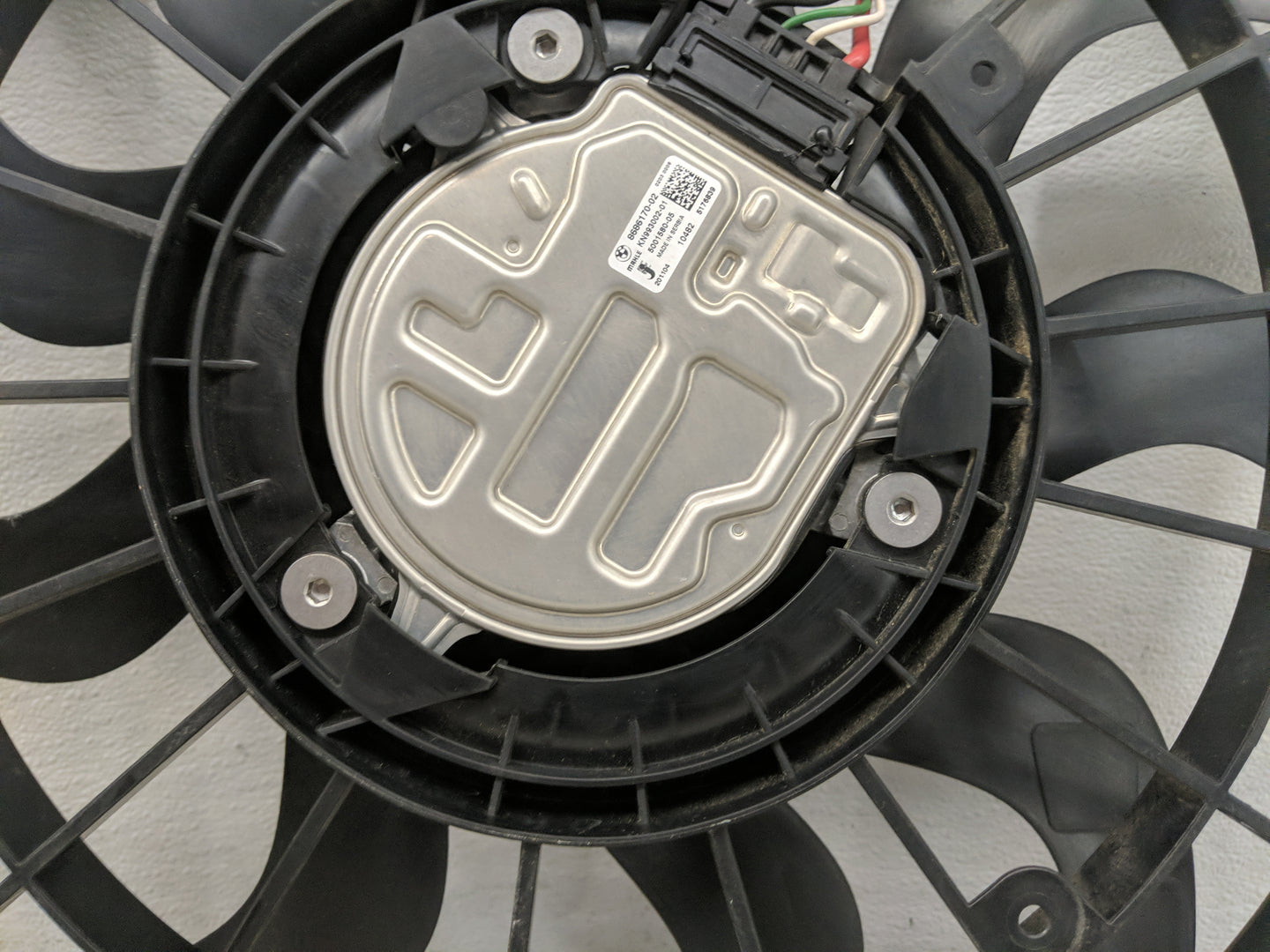 2020-2022 Bmw X3 Electric Radiator Cooling Fan Motor Assembly 1461467 - Oemusedautoparts1.com