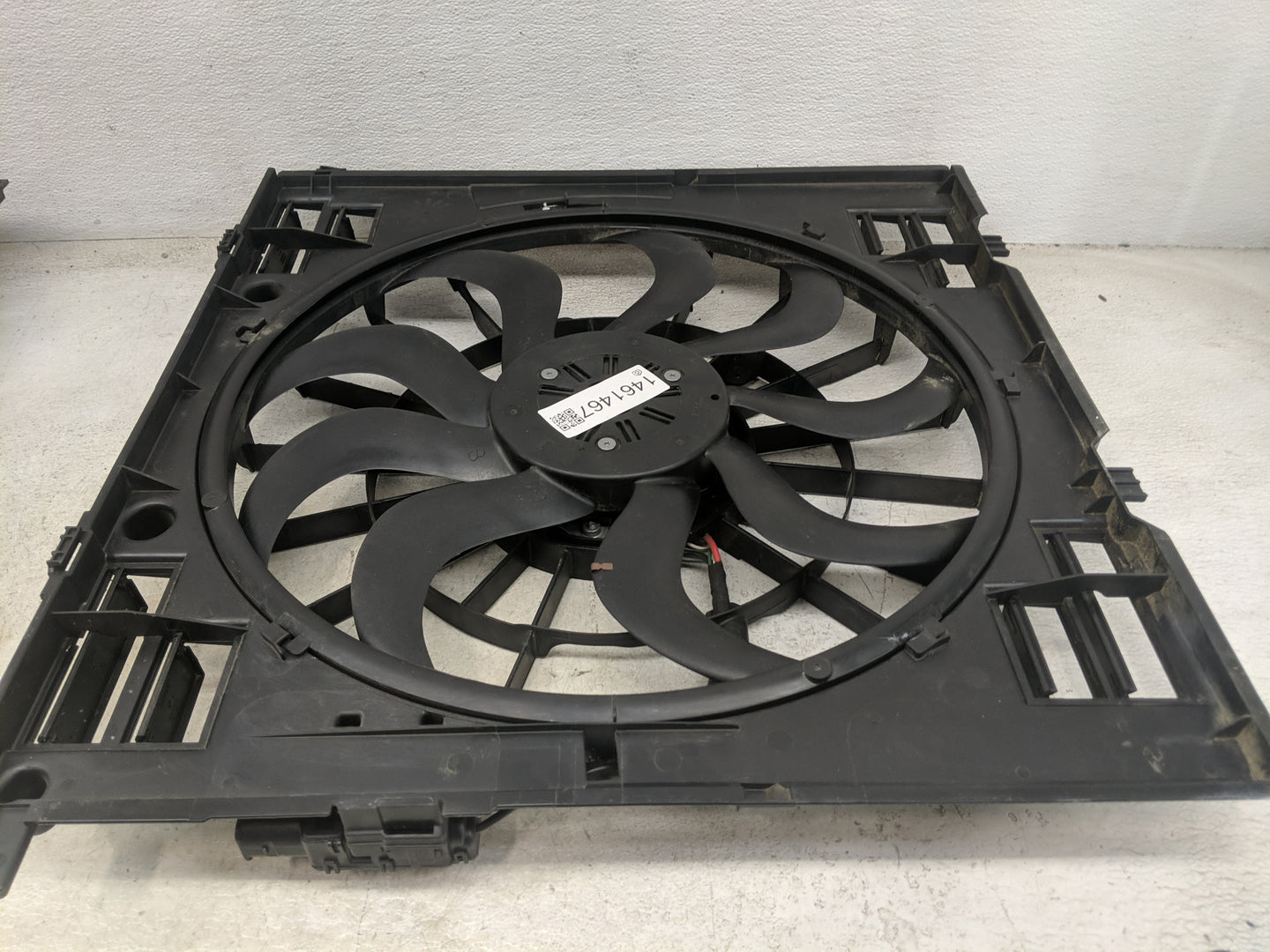 2020-2022 Bmw X3 Electric Radiator Cooling Fan Motor Assembly 1461467 - Oemusedautoparts1.com