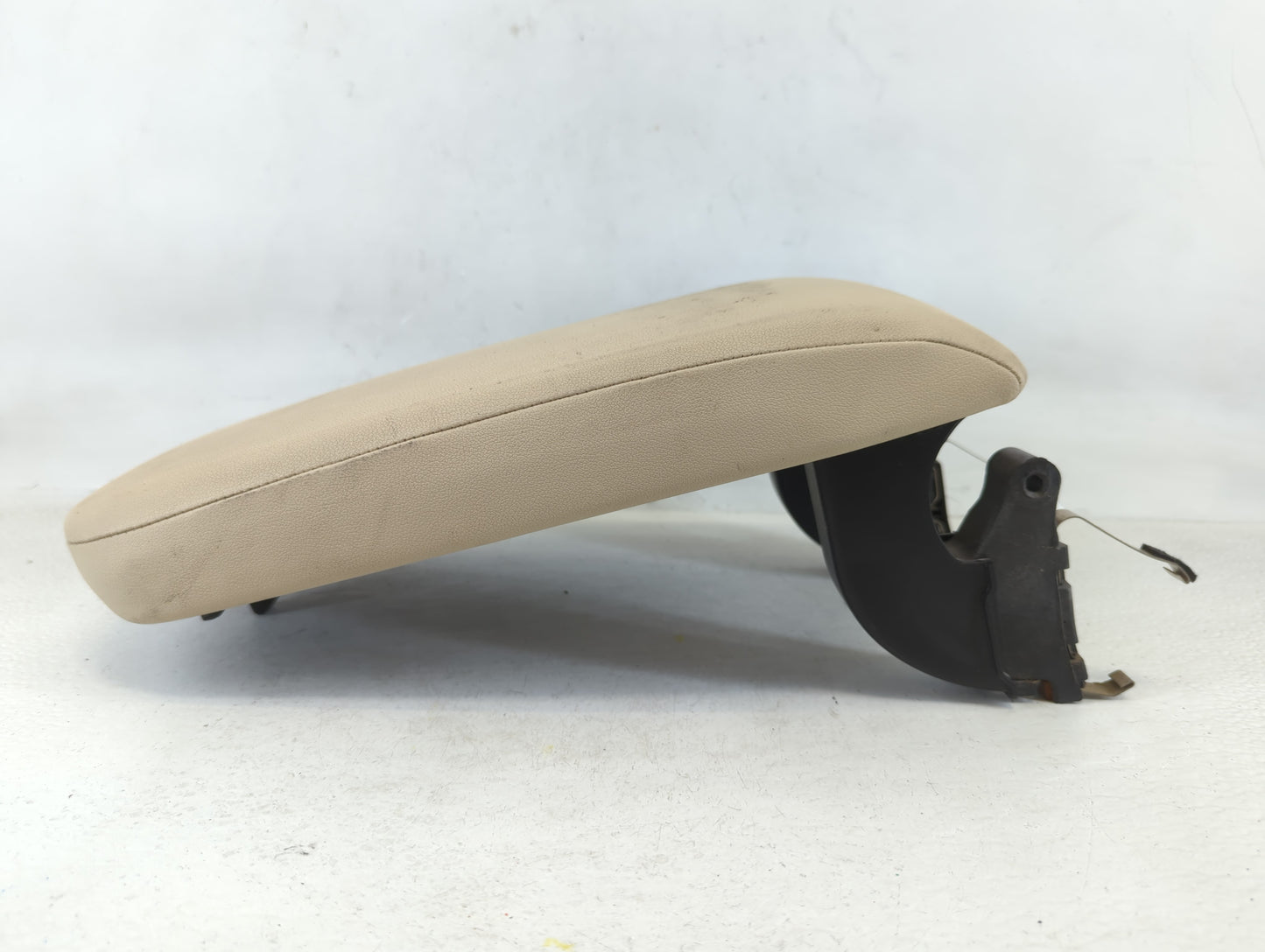 2021 Bmw X3 Center Console Armrest Cover Lid Beige - Oemusedautoparts1.com