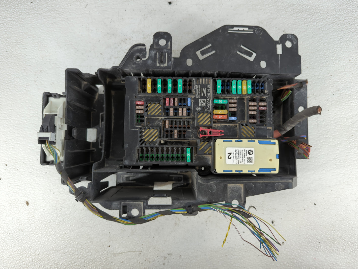2020-2021 Bmw X3 Fusebox Fuse Box Panel Relay Module P/N:6135-8795478 P00166264-AD, 6114 9439006-01 Fits Fits 2020 2021 OEM 