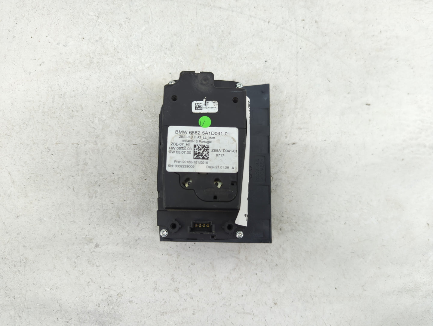 2021 Bmw Z4 Radio AM FM Cd Player Receiver Replacement P/N:65825A1D04101 65825A1D041-01 Fits OEM Used Auto Parts - Oemusedau