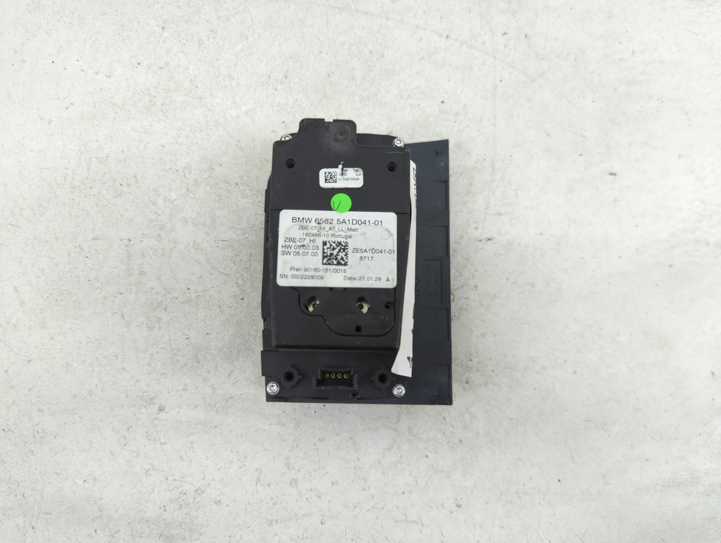 2021 Bmw Z4 Radio AM FM Cd Player Receiver Replacement P/N:65825A1D04101 65825A1D041-01 Fits OEM Used Auto Parts - Oemusedau