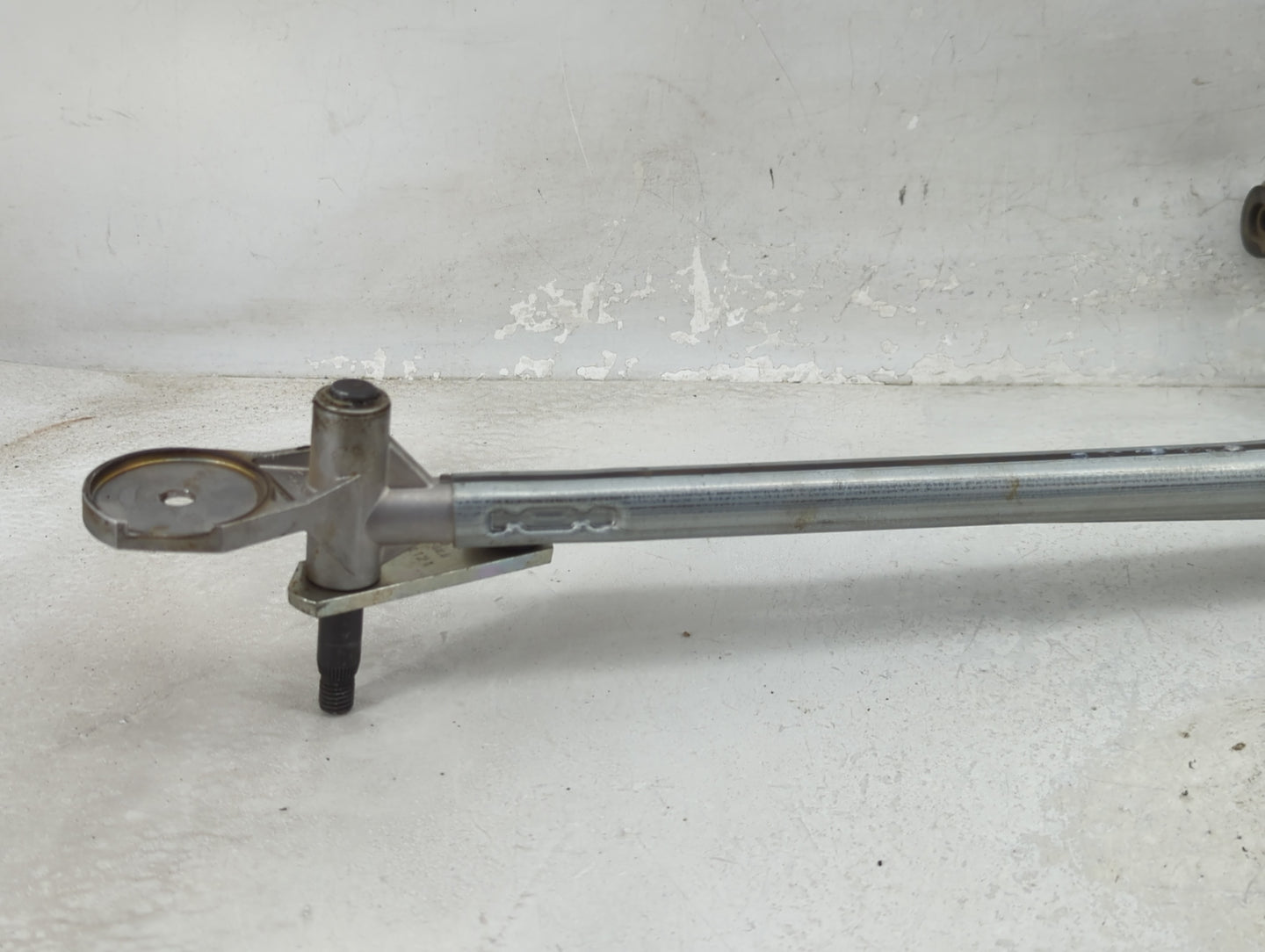 2021 Bmw Z4 Front Windshield Wiper Motor P/N:W427347 Fits OEM Used Auto Parts - Oemusedautoparts1.com