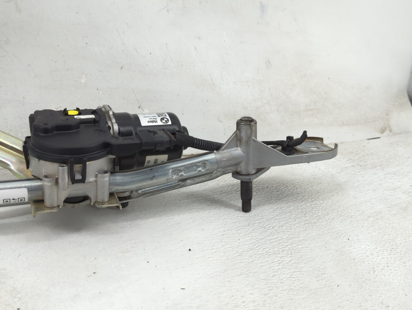 2021 Bmw Z4 Front Windshield Wiper Motor P/N:W427347 Fits OEM Used Auto Parts - Oemusedautoparts1.com