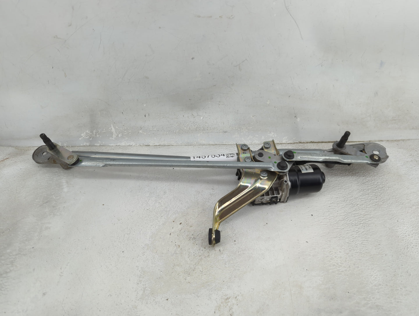 2021 Bmw Z4 Front Windshield Wiper Motor P/N:W427347 Fits OEM Used Auto Parts - Oemusedautoparts1.com