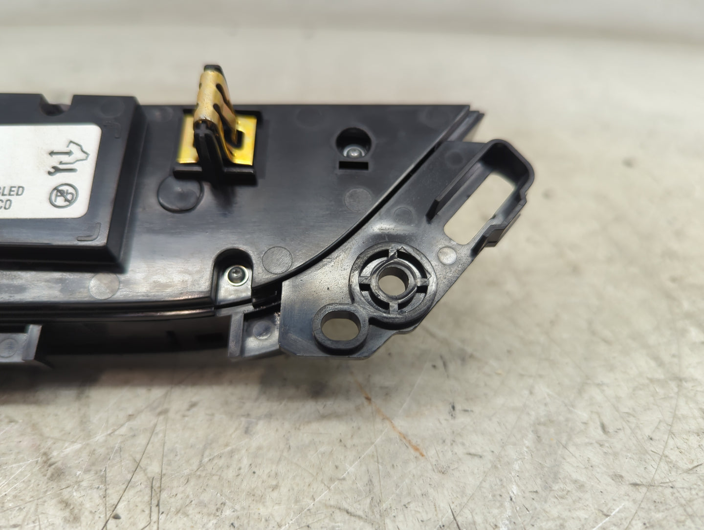 2018-2020 Buick Enclave Climate Control Module Temperature AC/Heater Replacement P/N:84497455 7370200000000X Fits OEM Used A