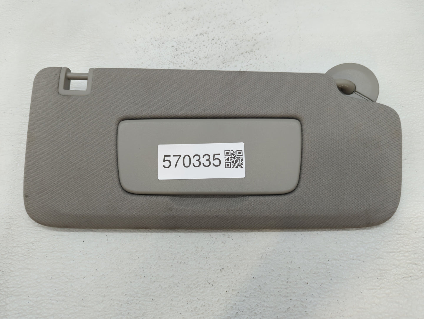 2018-2020 Buick Enclave Sun Visor Shade Replacement Passenger Right Mirror Fits Fits 2018 2019 2020 OEM Used Auto Parts - Oe